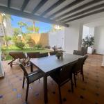 Spacious Ground-Floor Apartment With Garden